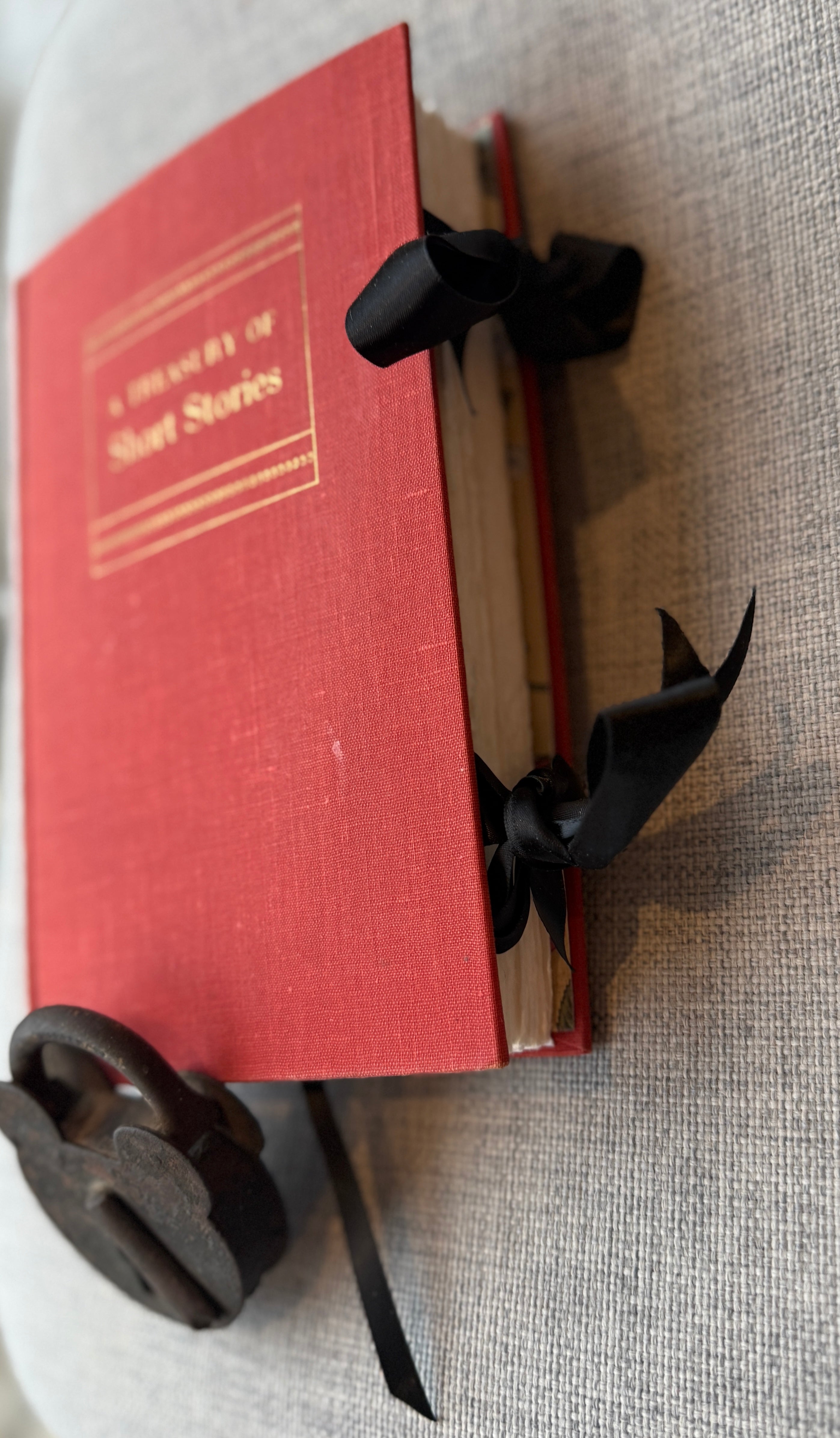 C1-22 A Treasury of Short Stories