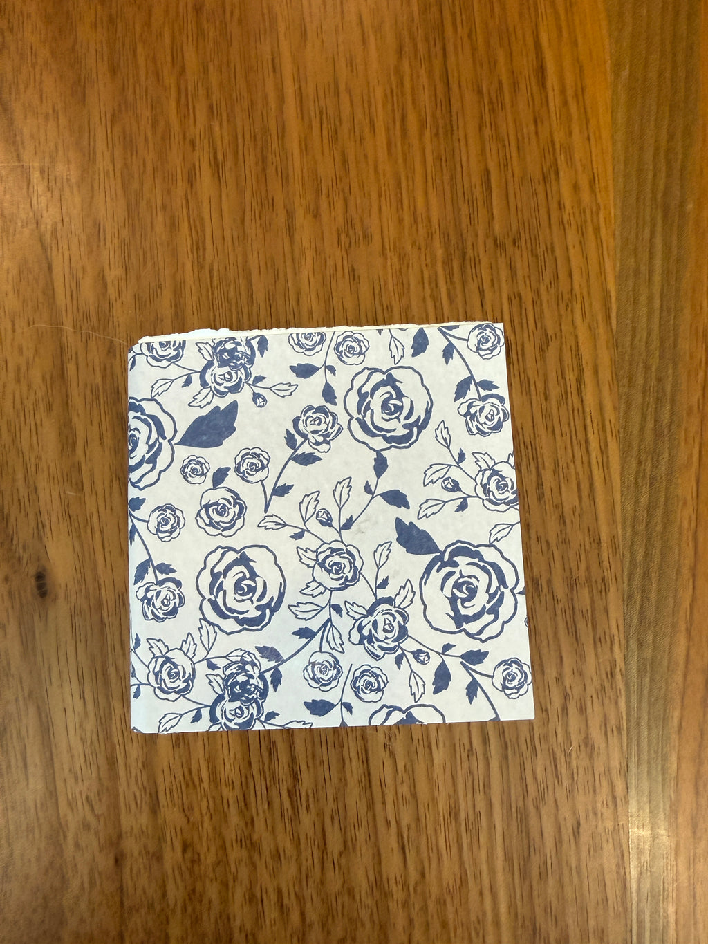 LL3 - Little Leaf Midnight Rose