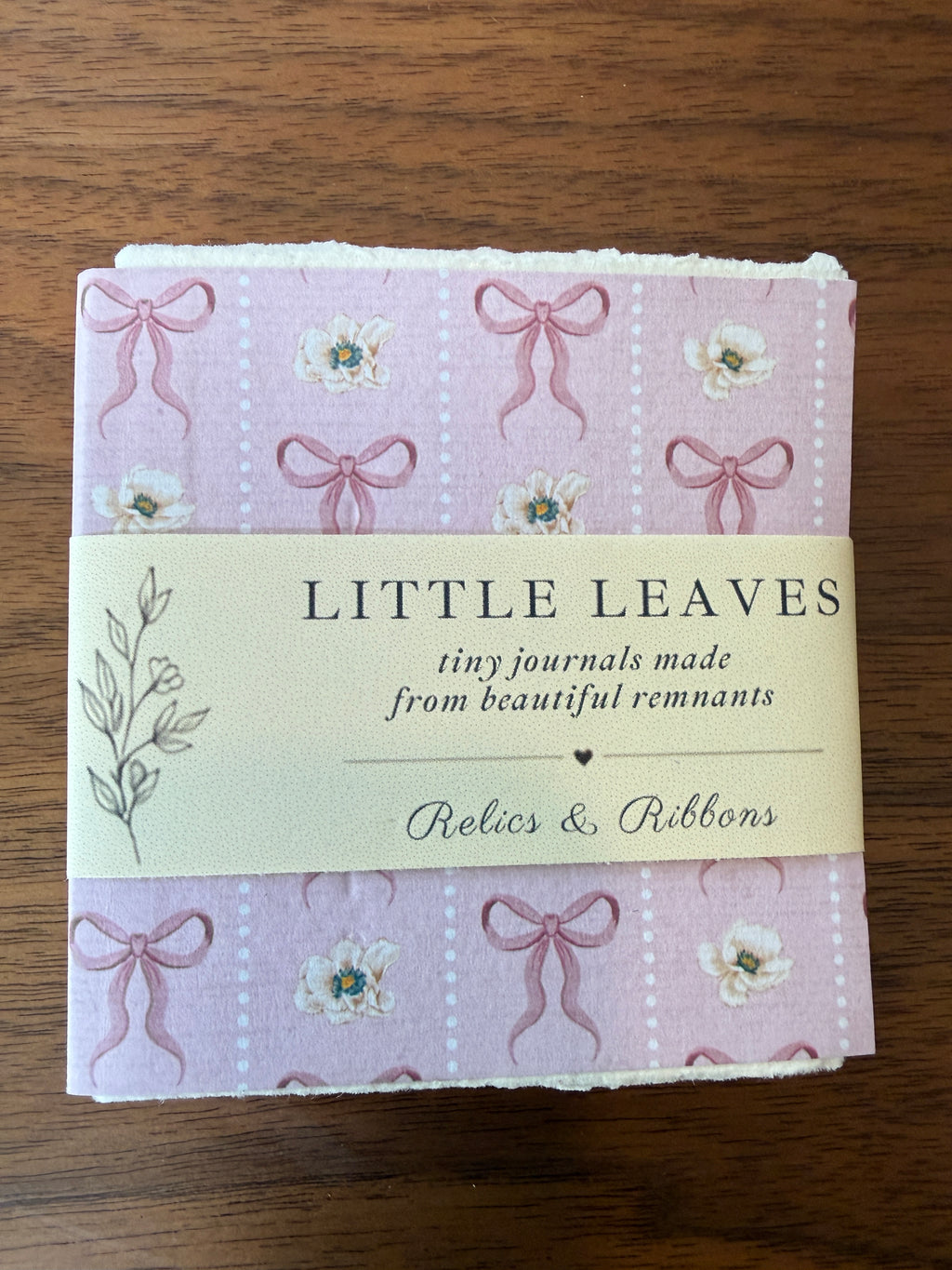 LL11 - Little Leaf Ribbons & Roses