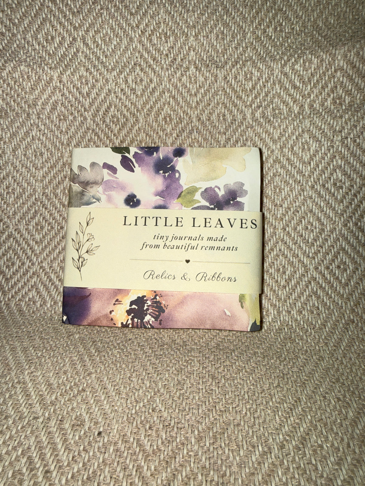 LL18 - Little Leaf Violet Reverie