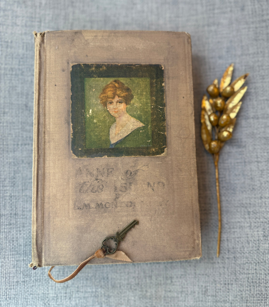 C4 - 27 - Anne of the Island - 1917