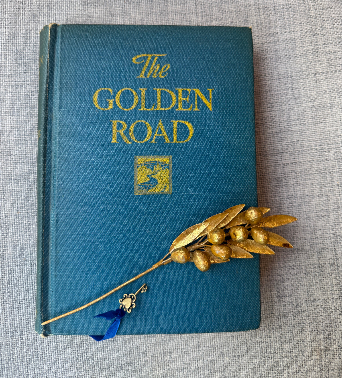 C4 - 29 - The Golden Road - 1947