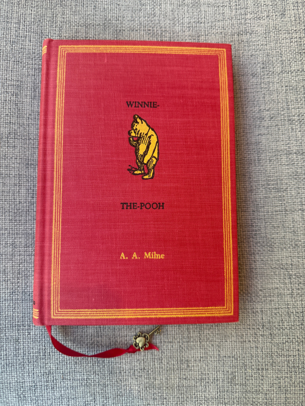 C4 - 09 - Winnie the Pooh 1961 (Arches Paper)